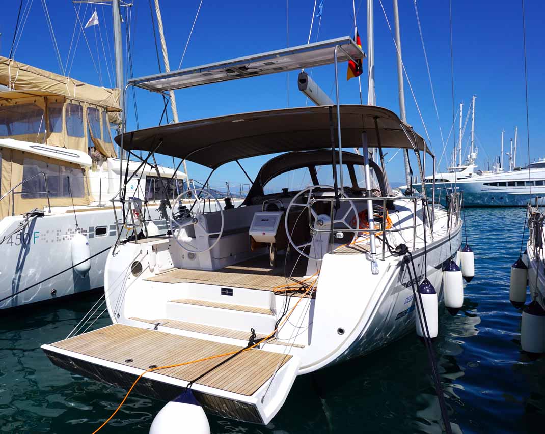 Bavaria Cruiser 46  Top image