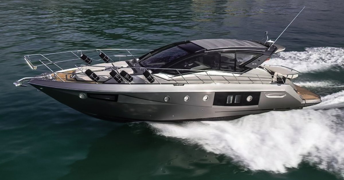 Cranchi M 44 HT Top image