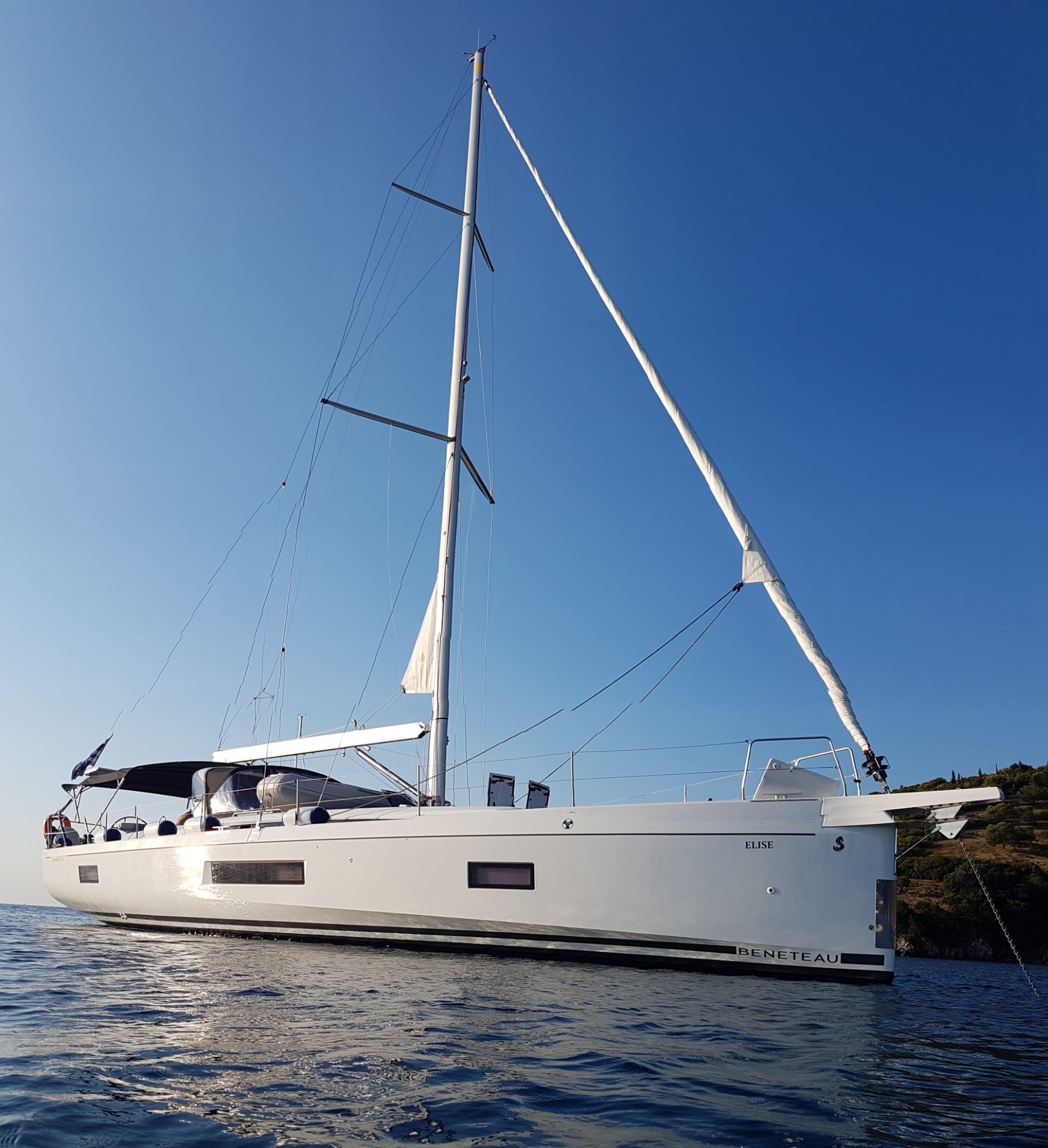 Oceanis 51.1 (5+1 cab, 3+1wc) „Elise“ als Charteryacht