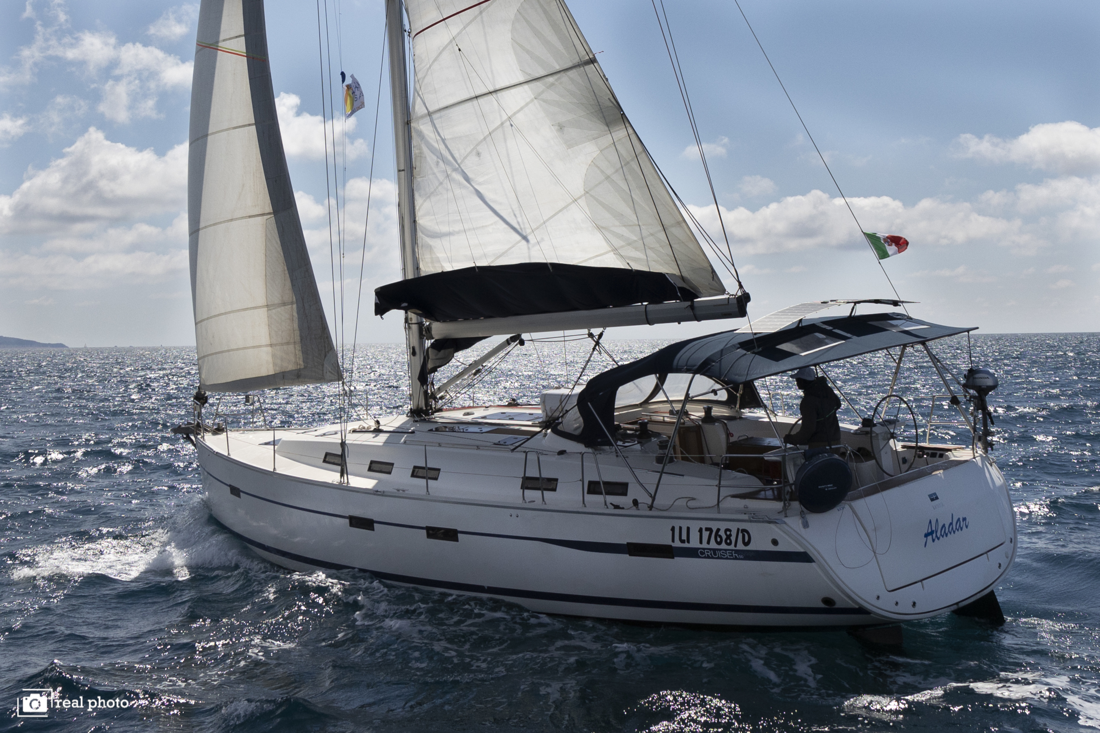 Bavaria Cruiser 50 Top image