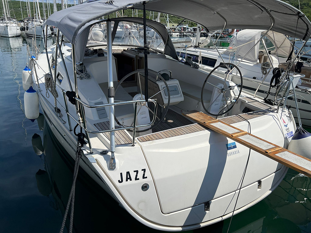 Bavaria Cruiser 41  Top image