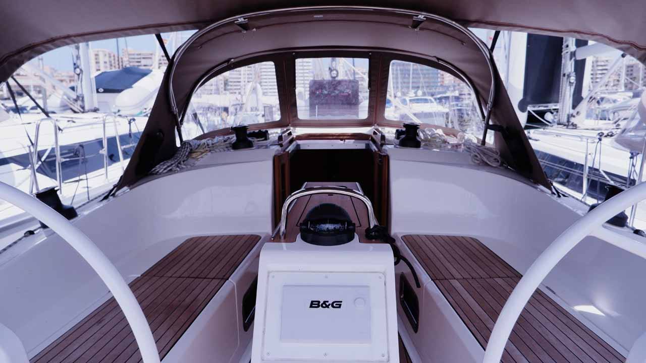 Bavaria Cruiser 37 Catalina, Foto 4