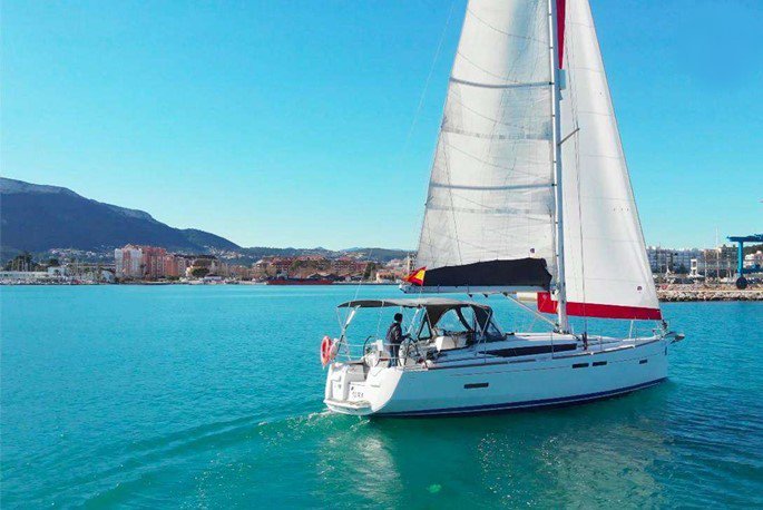 Sun Odyssey 409 (3cab/2wc) „Sora“ als Charteryacht