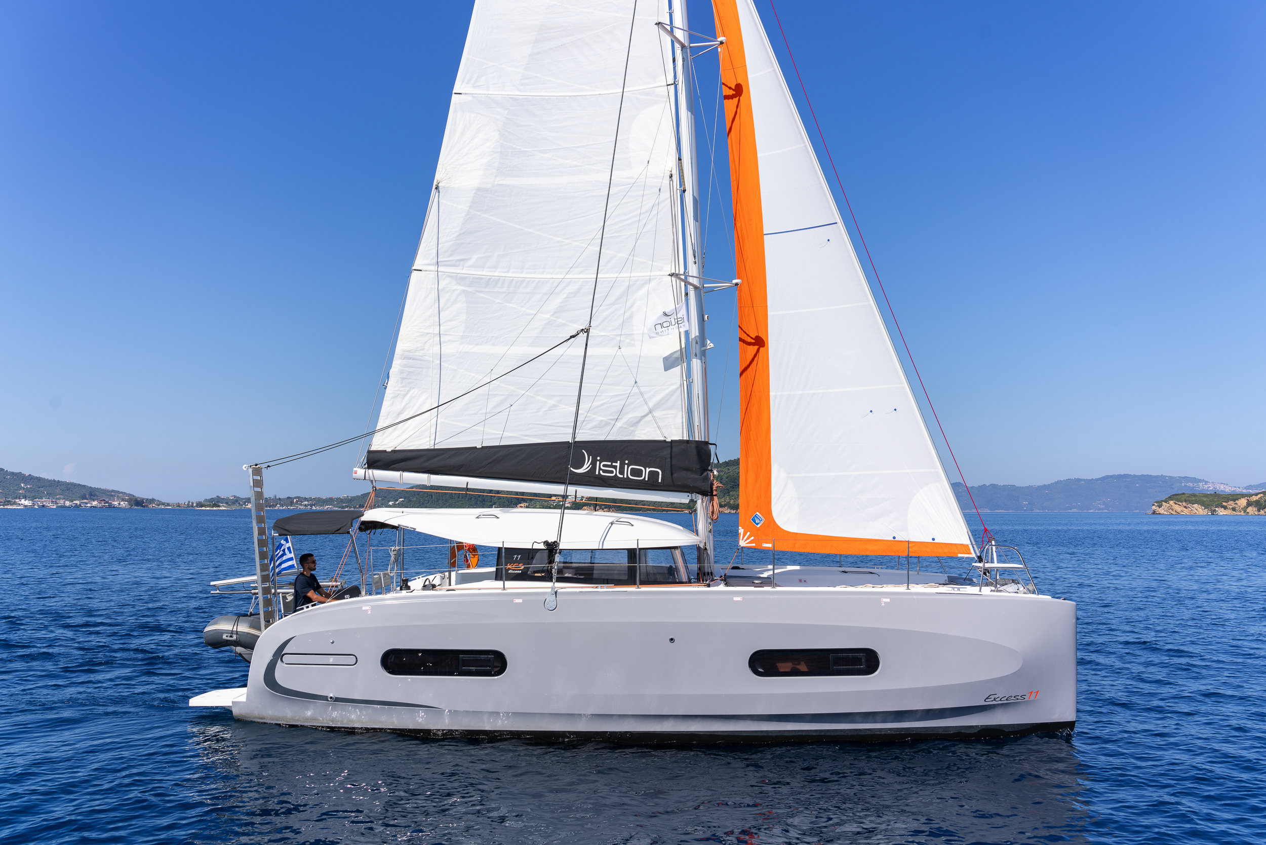 Excess 11 „Luna“ als Charteryacht