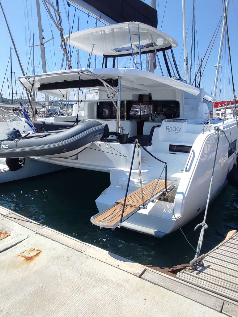 Lagoon 46  Top image