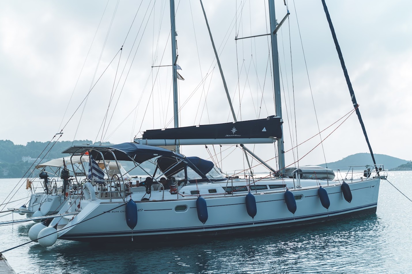 Sun Odyssey 49i  Top image