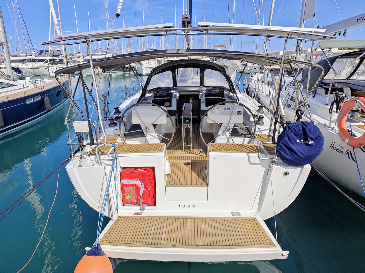 Hanse 458  Top image
