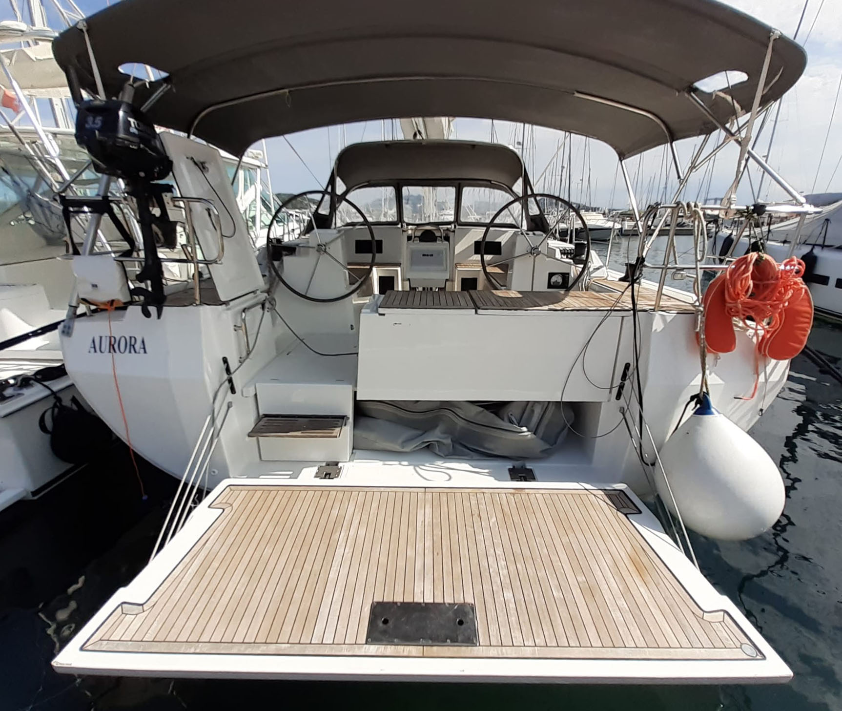 Bavaria C45  Top image