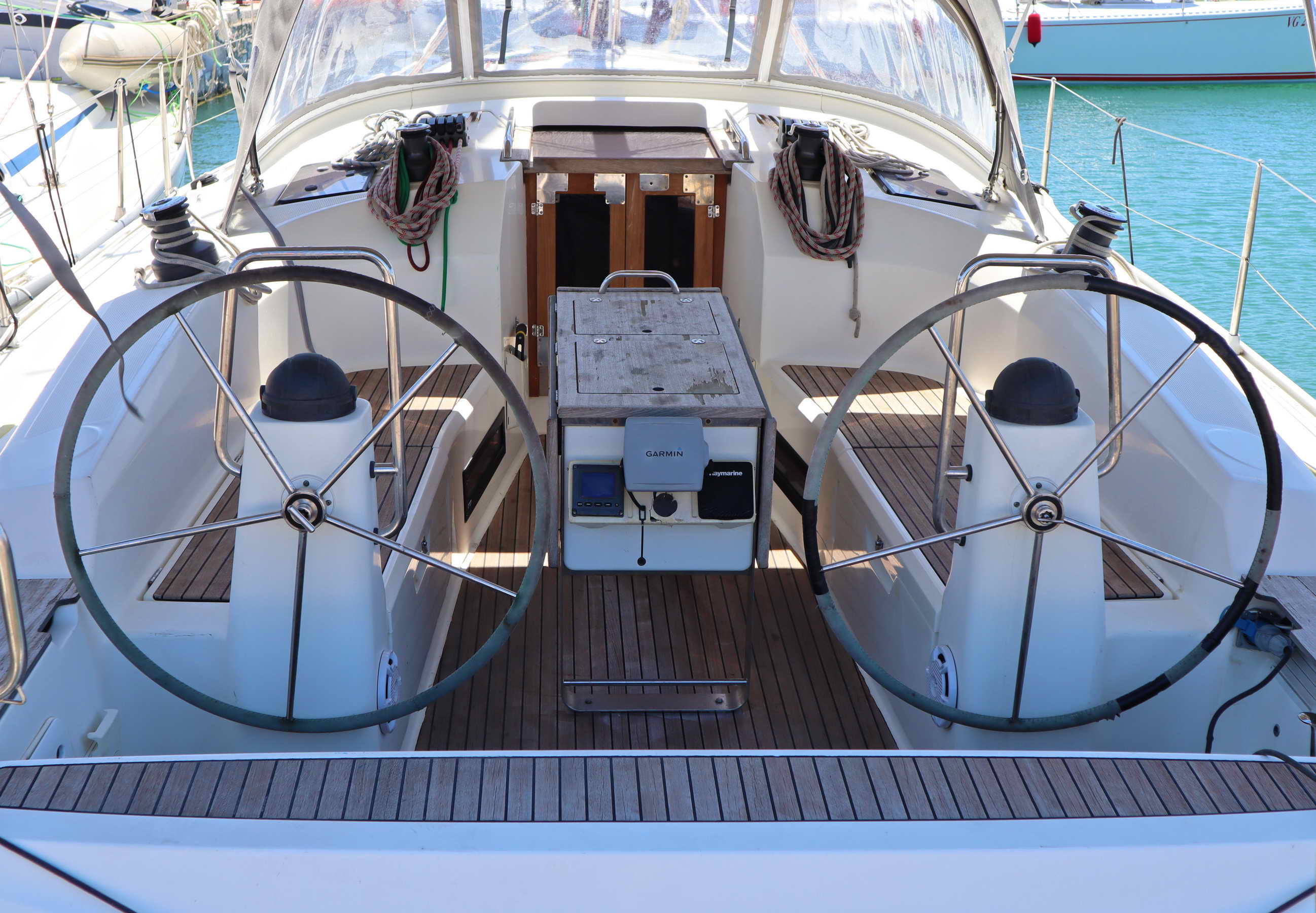 Bavaria Cruiser 40 Top image