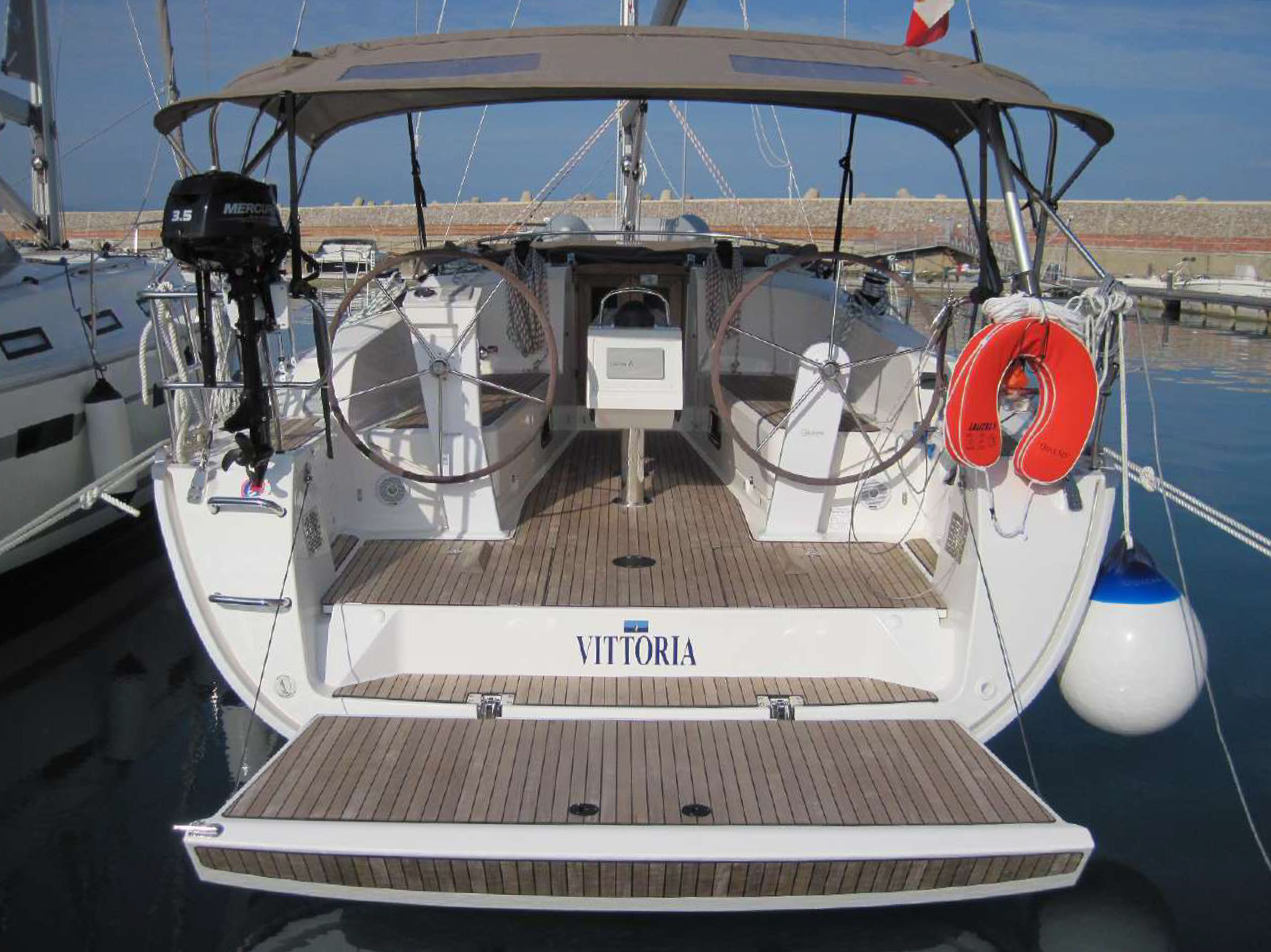 Bavaria Cruiser 41  Top image