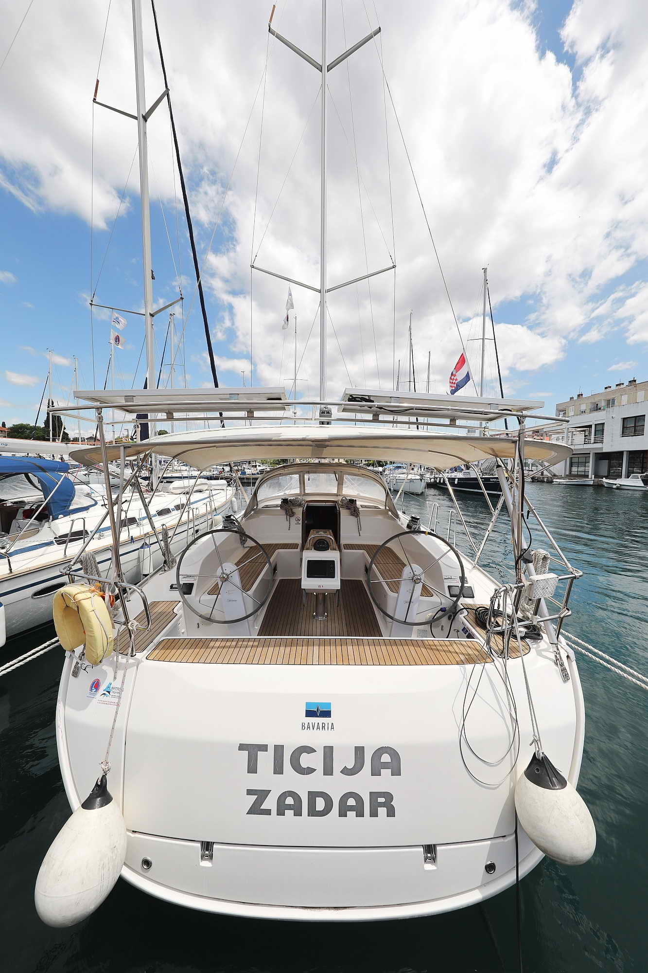 Bavaria Cruiser 46  Top image