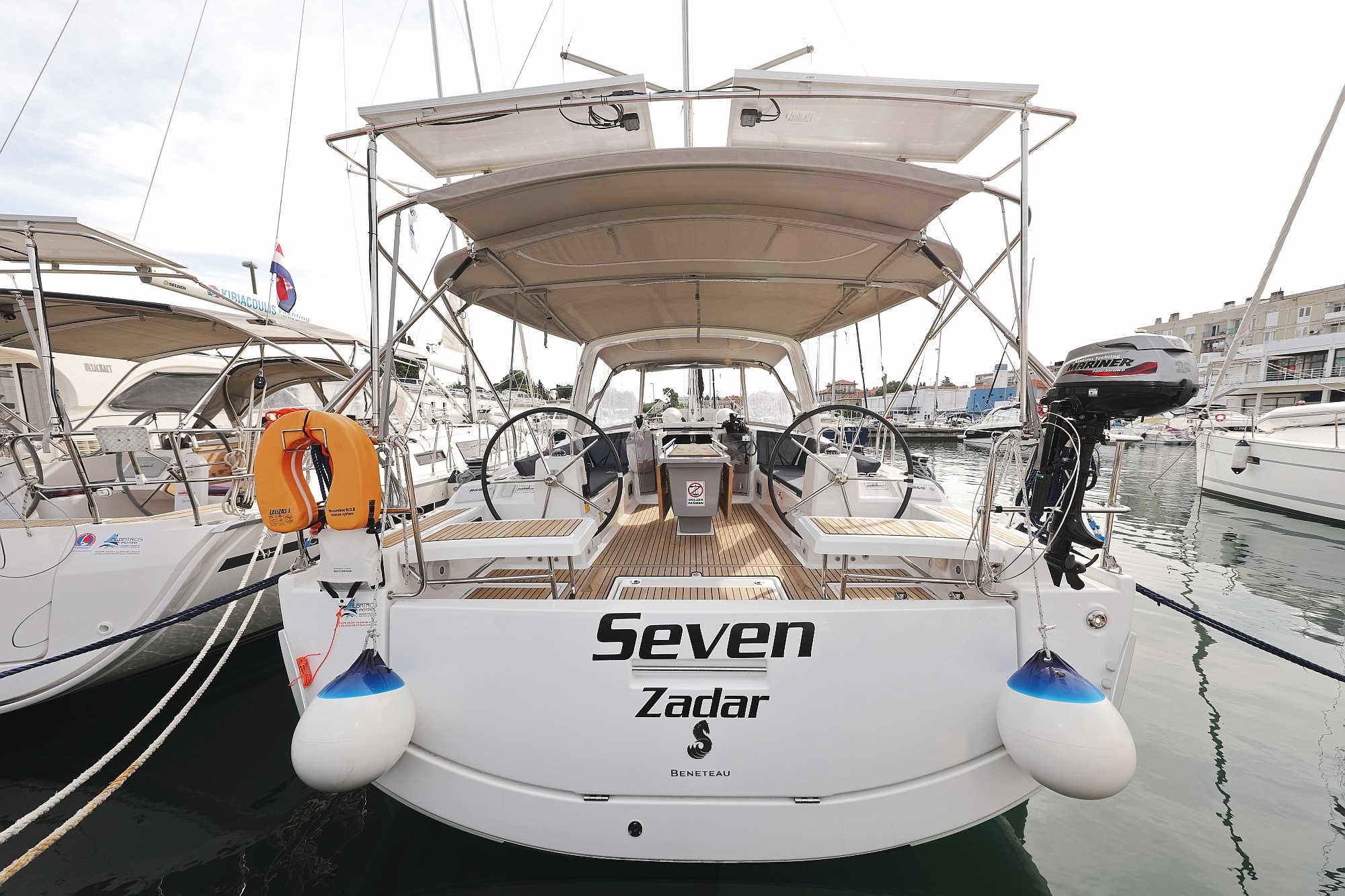 Oceanis 41.1 Top image
