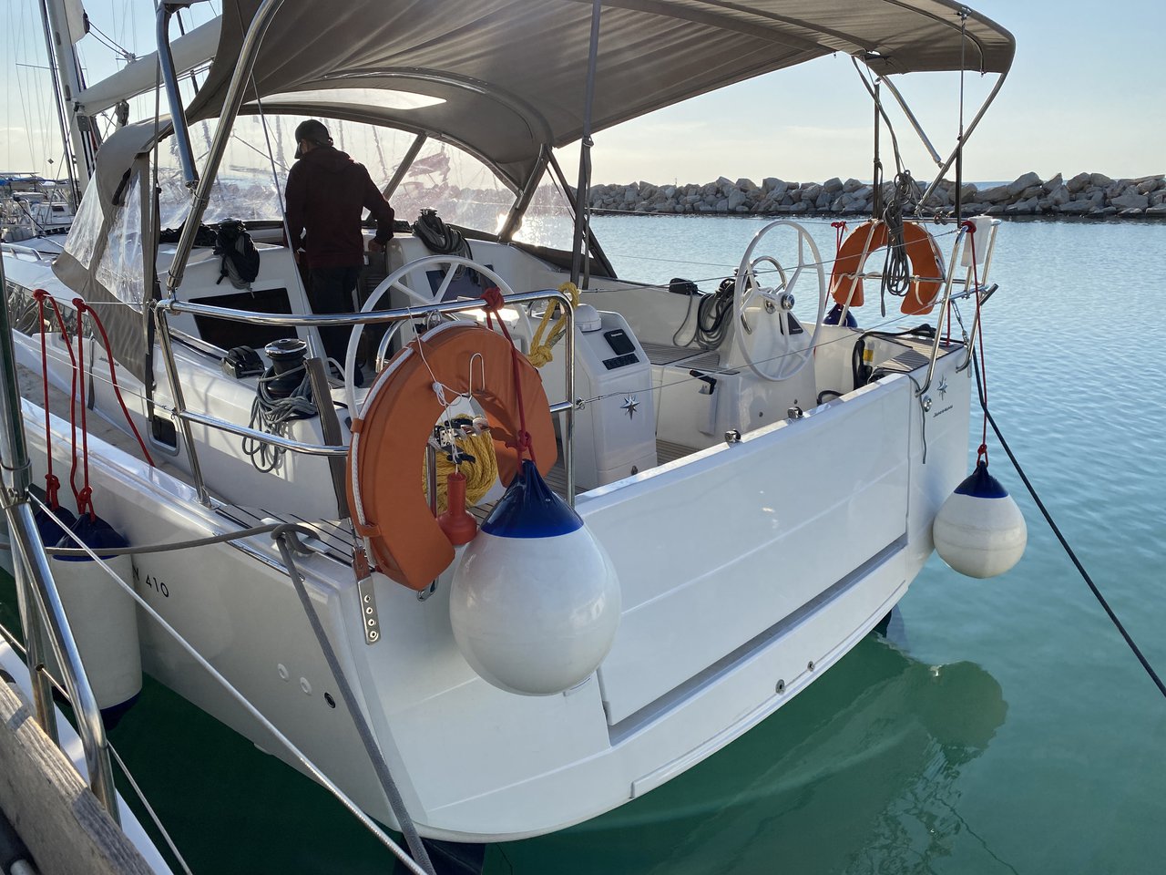 Sun Odyssey 410  Top image