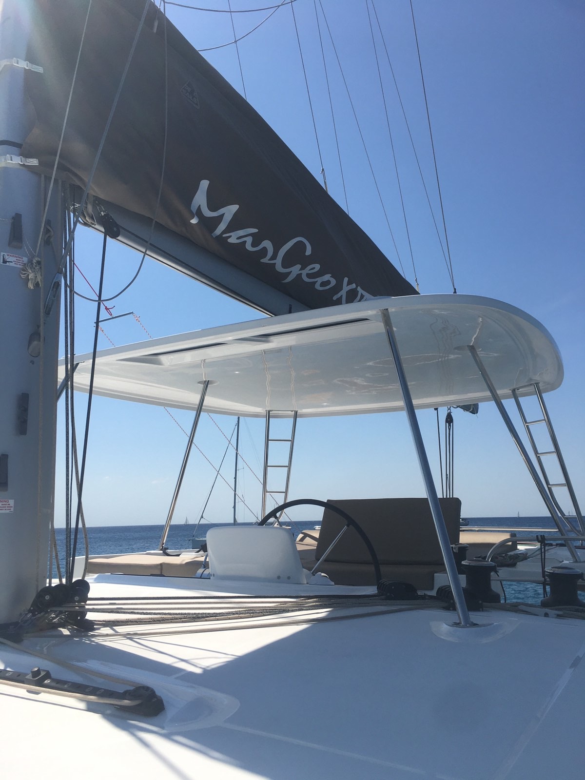 Lagoon 46  Top image