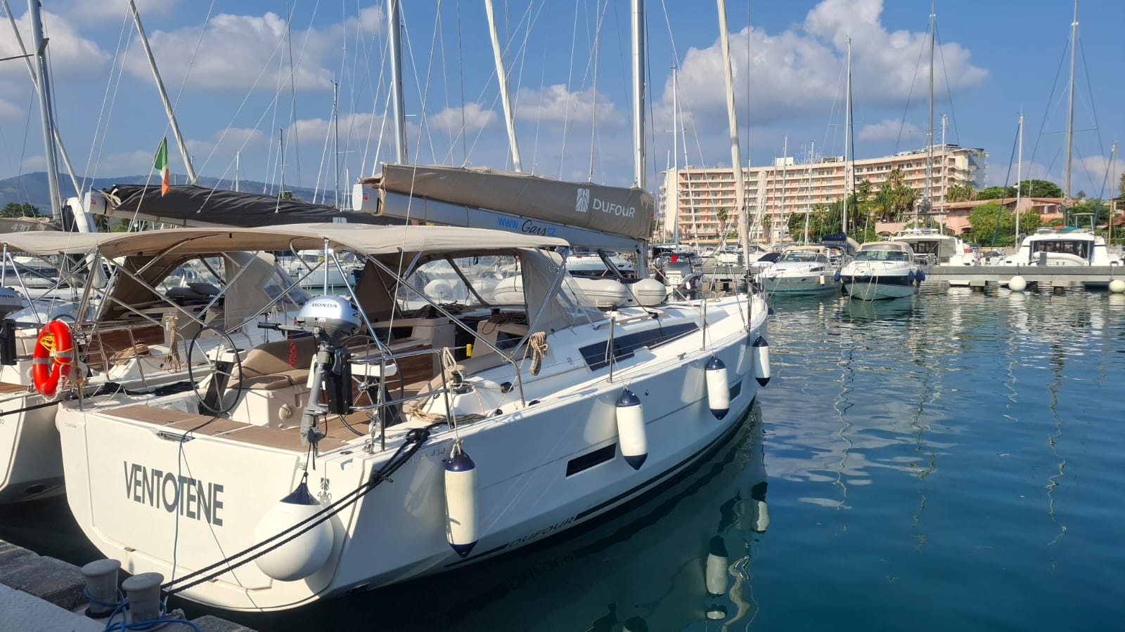 Dufour 430 Grand Large  Top image