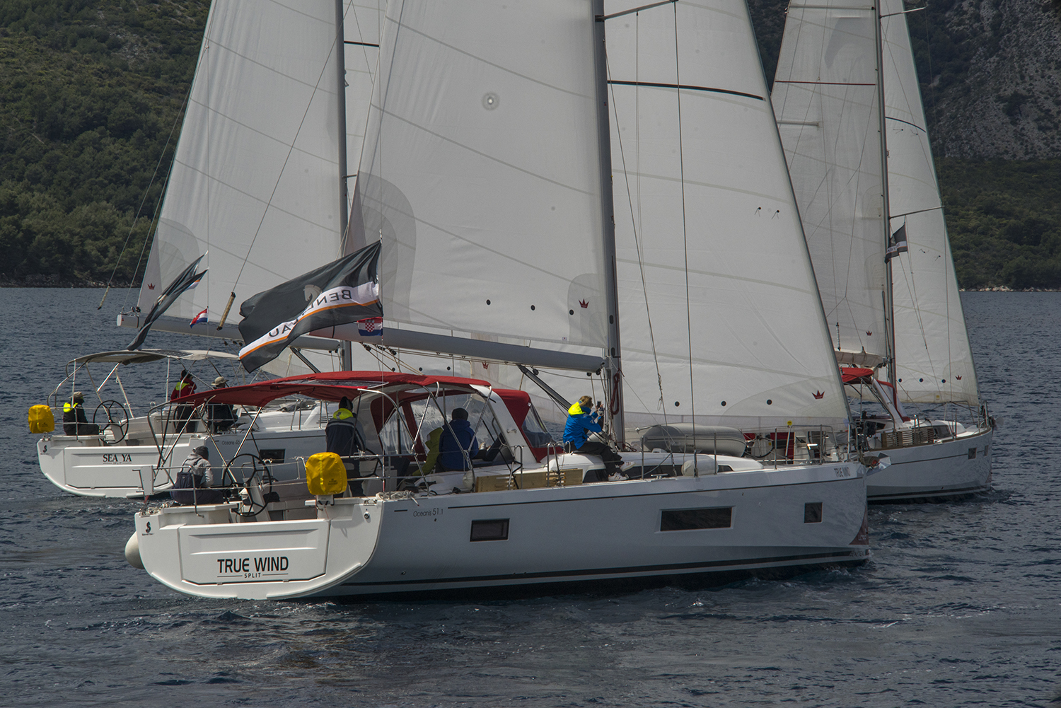 Oceanis 51.1  Top image
