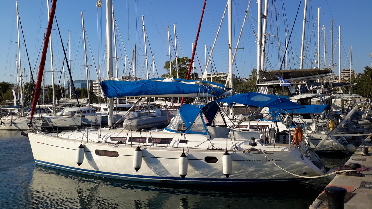 Sun Odyssey 44i  Top image