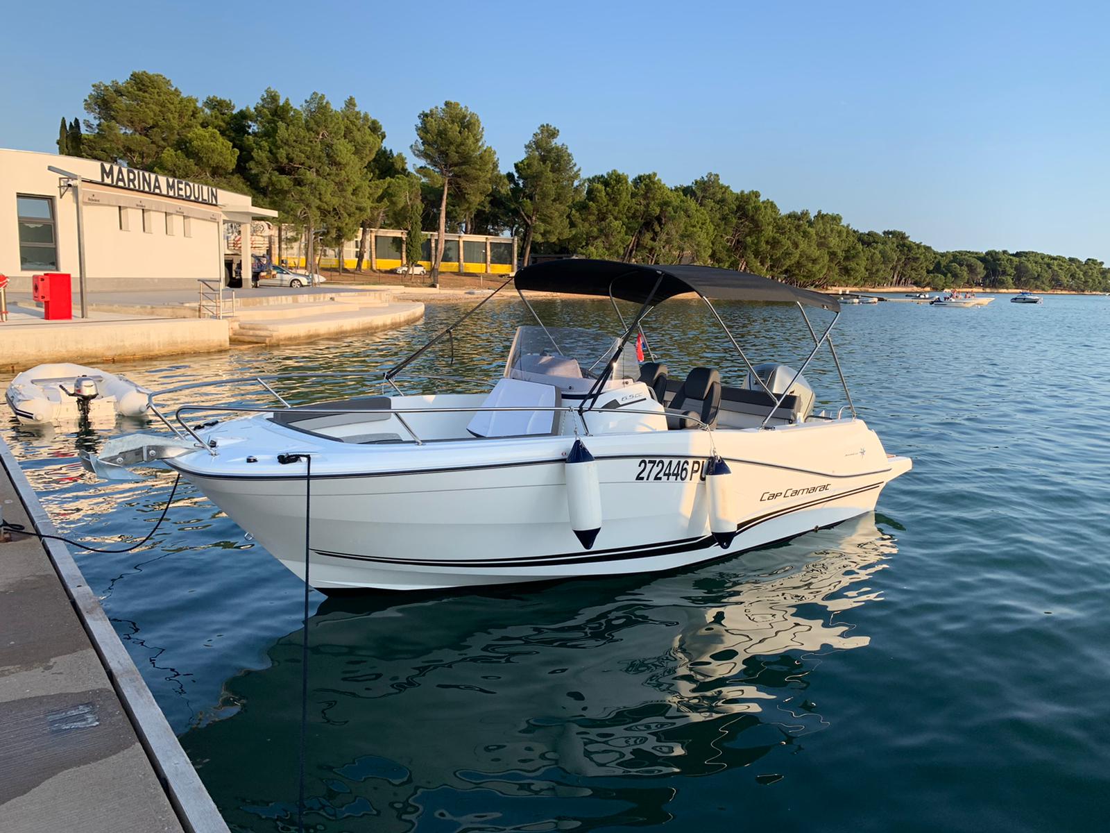 Cap Camarat 6.5 CC „Jeanneau Cap Camarat 6.5 CC“ als Charteryacht