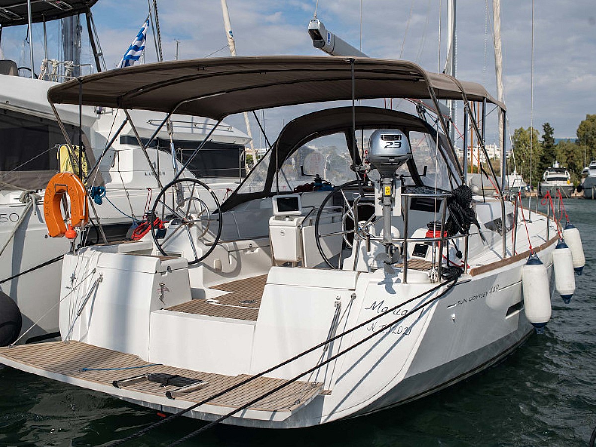 Sun Odyssey 449 Top image