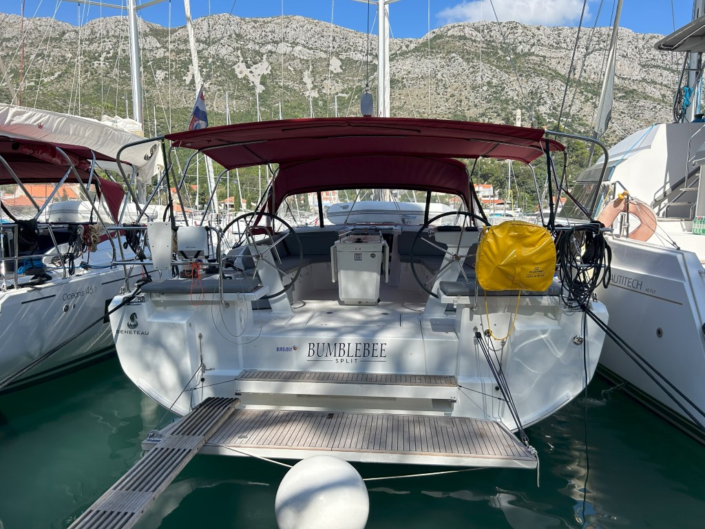 Oceanis 46.1 Bumblebee, Foto 5