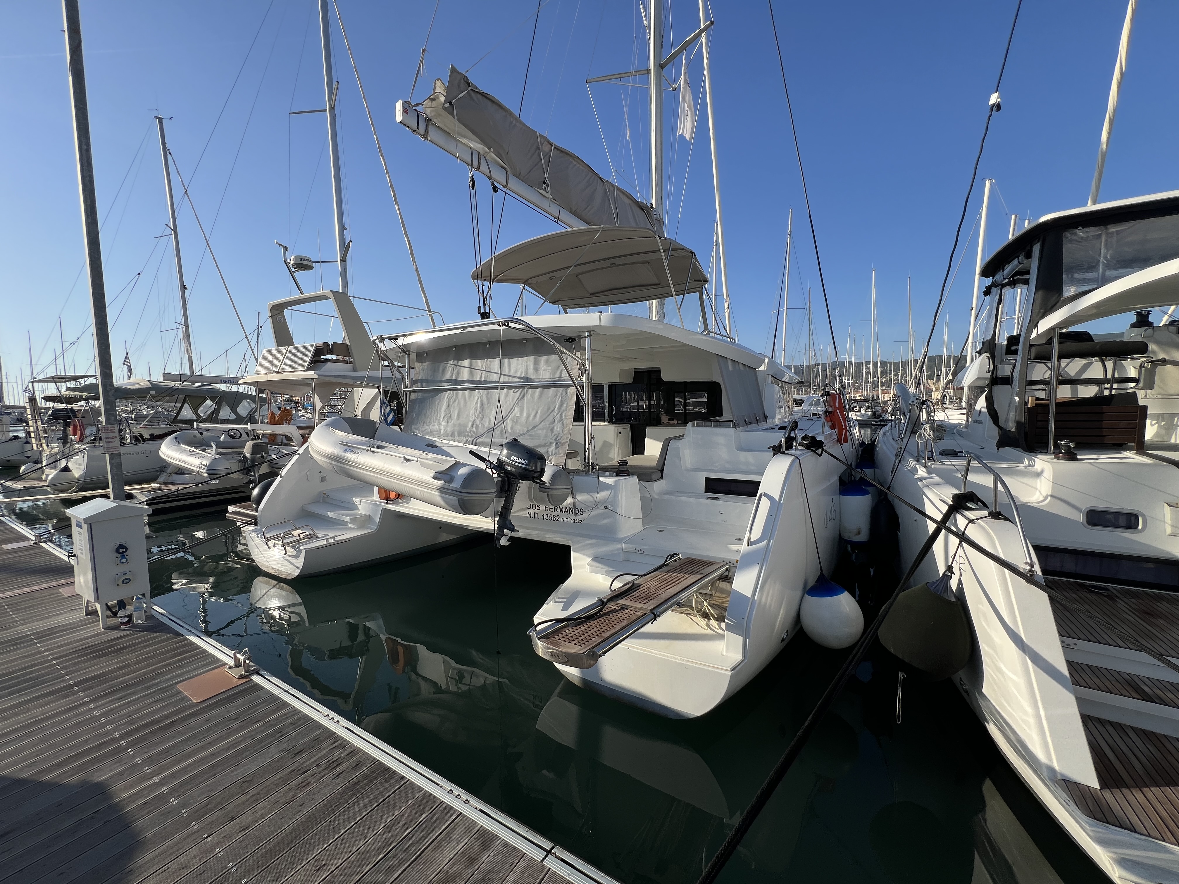 Lagoon 46 (4+2cab) „Dos Hermanos“ als Charteryacht