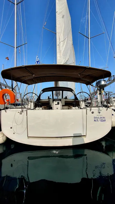 Sun Odyssey 490  Top image