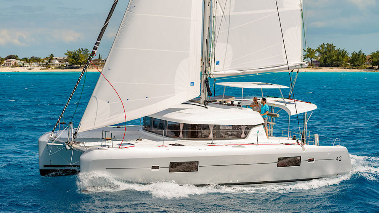 Lagoon 42 (4cab/4wc) „Sunshine“ als Charteryacht