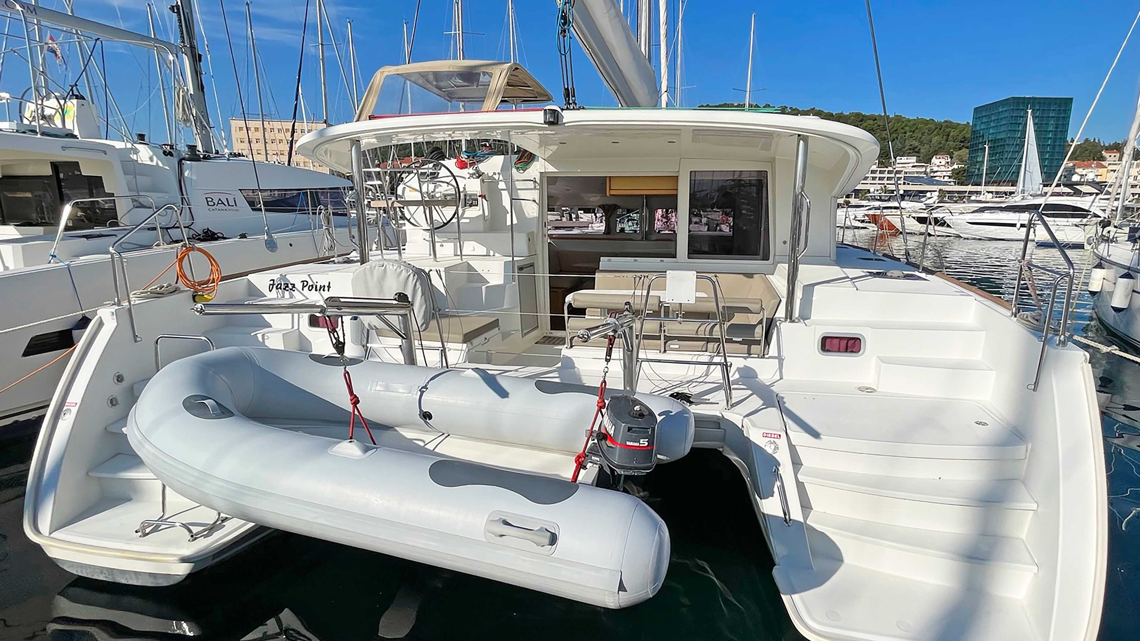 Lagoon 400 (4+2Cab/4WC) „Jazz Point“ als Charteryacht