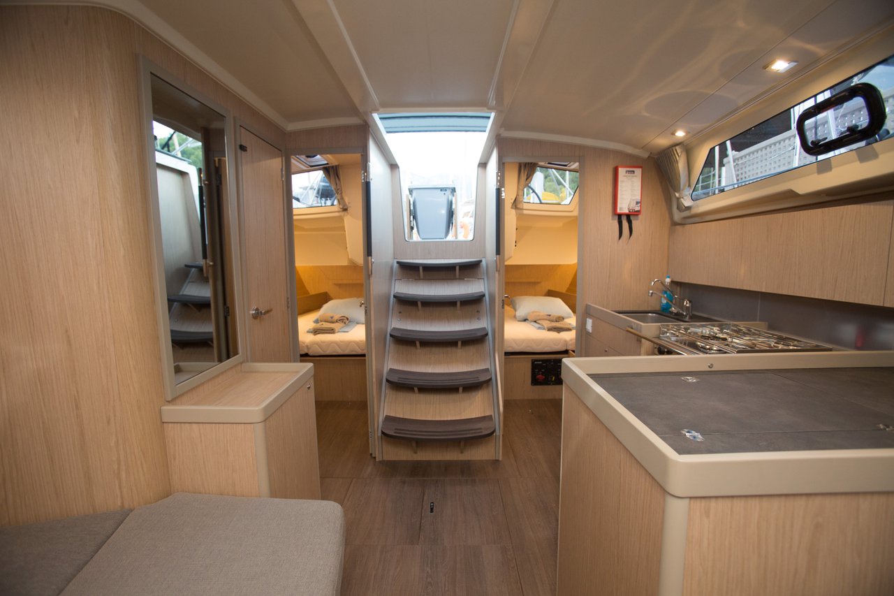 Oceanis 41.1, Foto 2