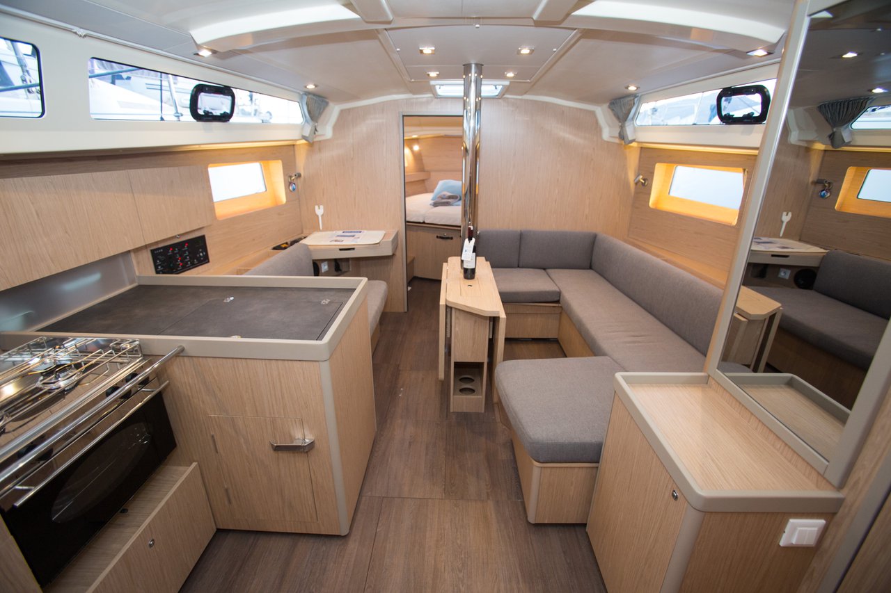 Oceanis 41.1, Foto 3