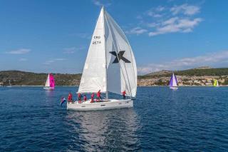 x-Yacht X4³ „Cum Ventis“ als Charteryacht