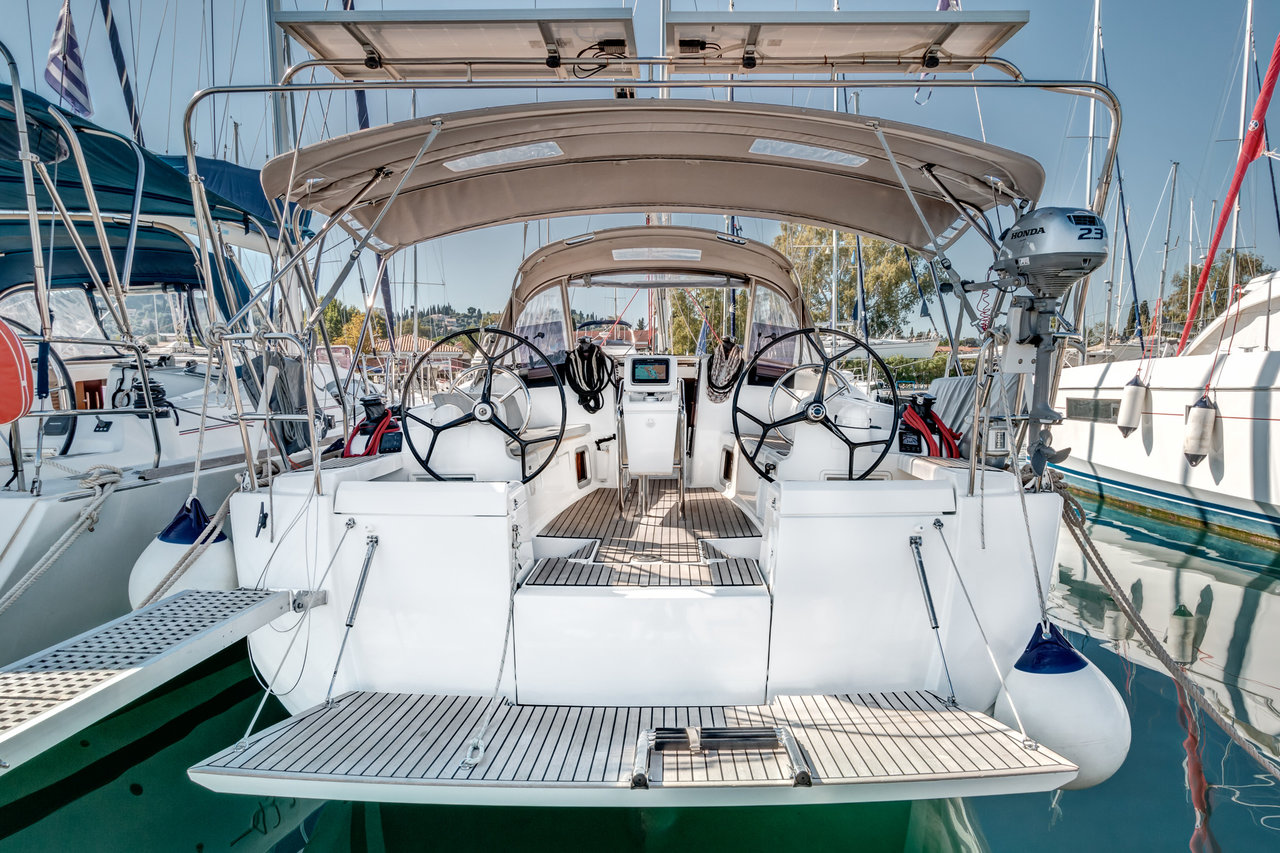 Sun Odyssey 419 (3 cab/2wc) „Lionheart“ als Charteryacht