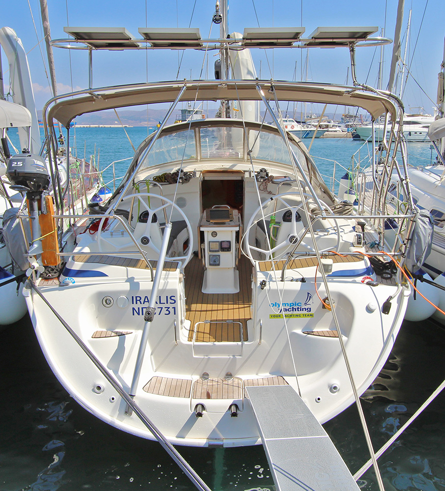 Bavaria 42 Cruiser  Top image