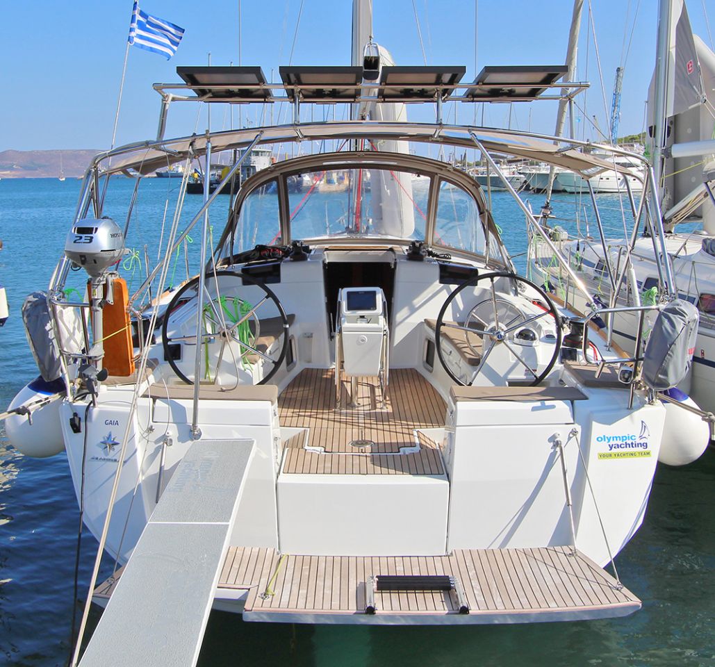 Sun Odyssey 449 Top image