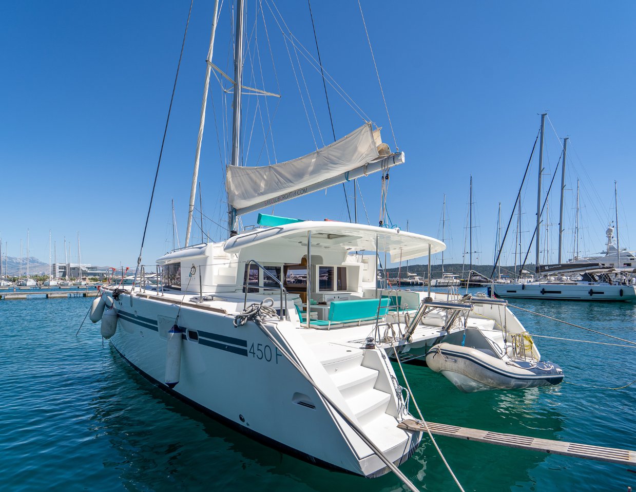 Lagoon 450 F  Top image