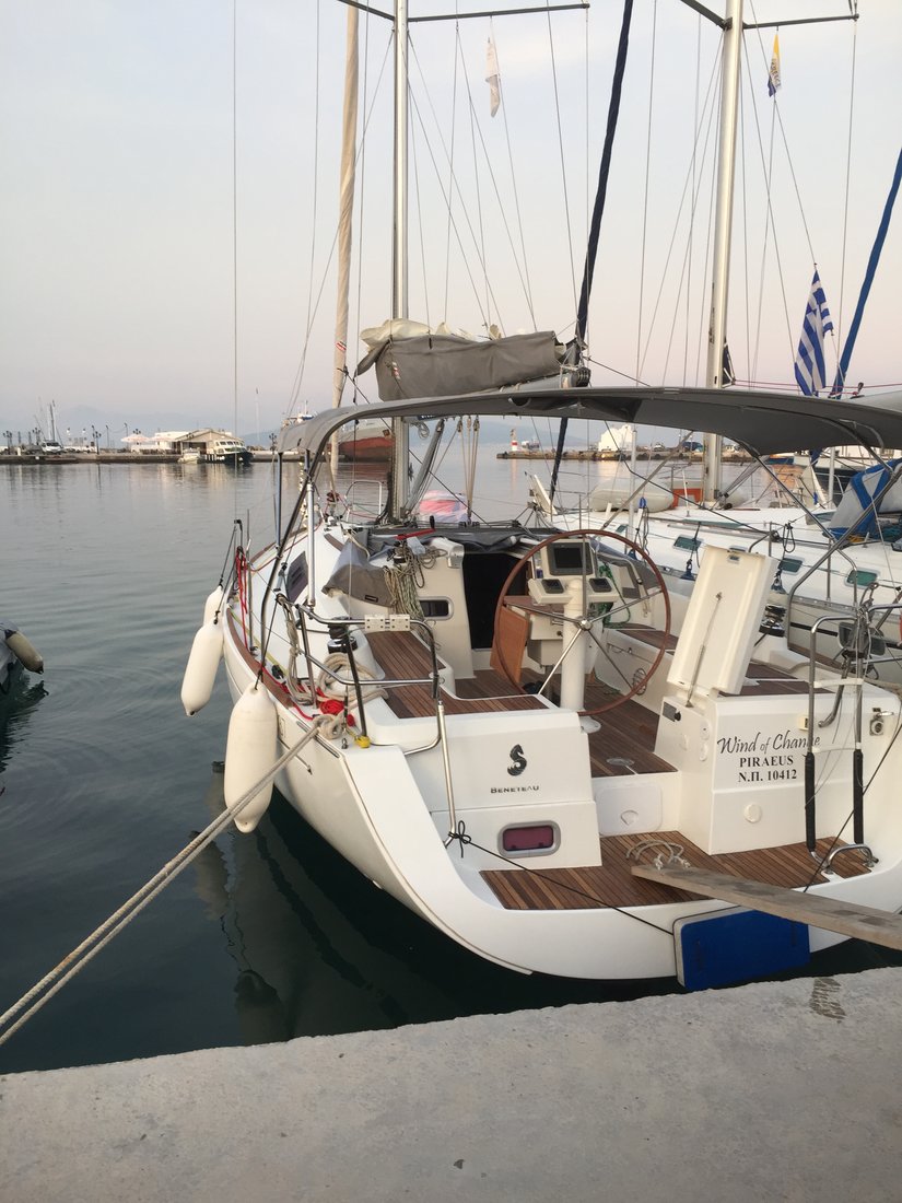 Oceanis 37  Top image