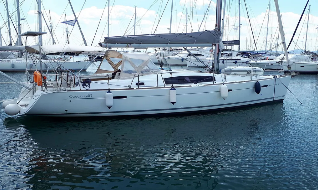 Oceanis 40 Top image