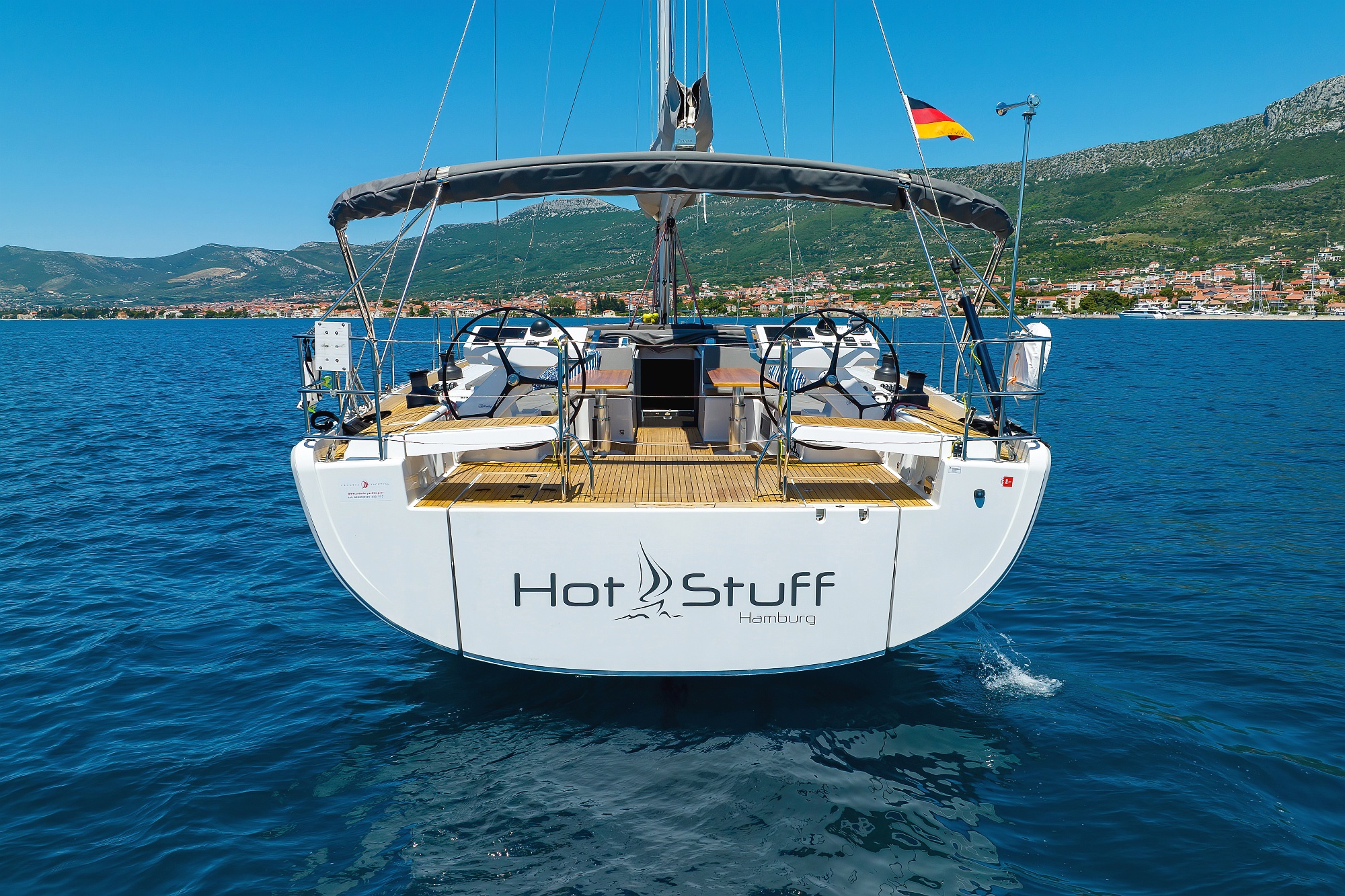Hanse 588  Top image