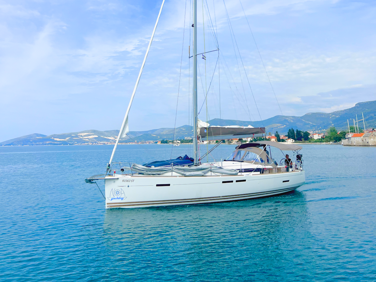Sun Odyssey 439  Top image