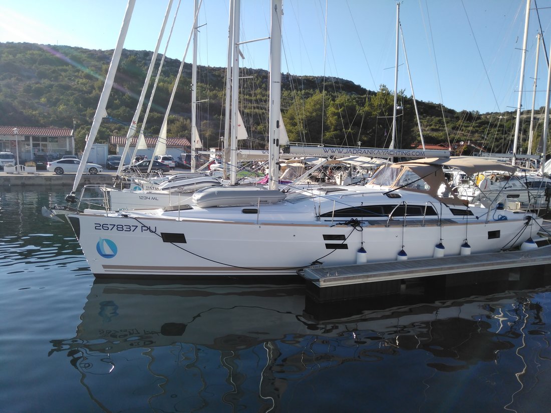 Elan Impression 45.1  Top image