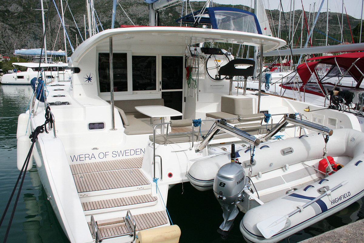 Lagoon 40  Top image