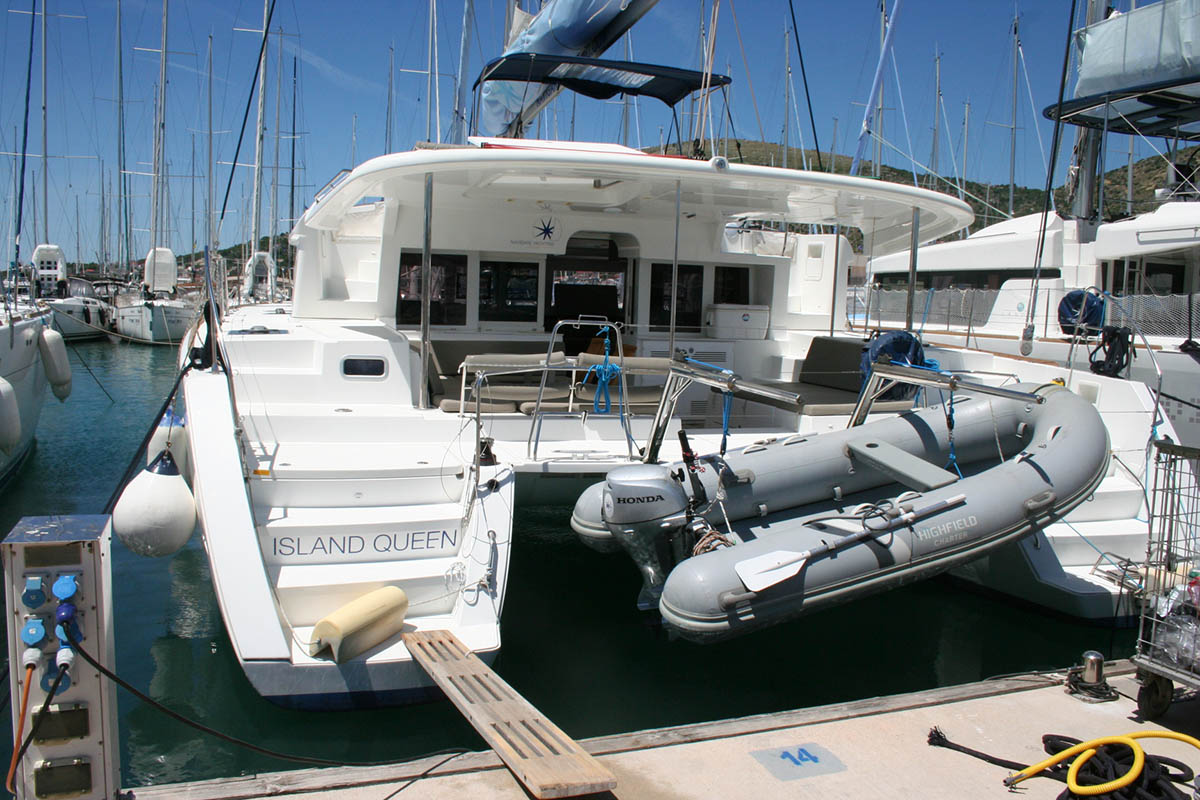 Lagoon 450 F  Top image