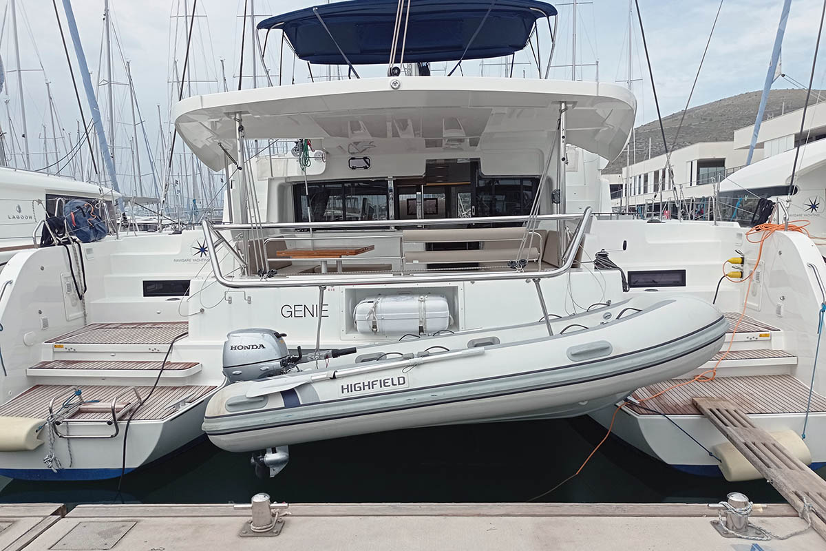 Lagoon 46  Top image