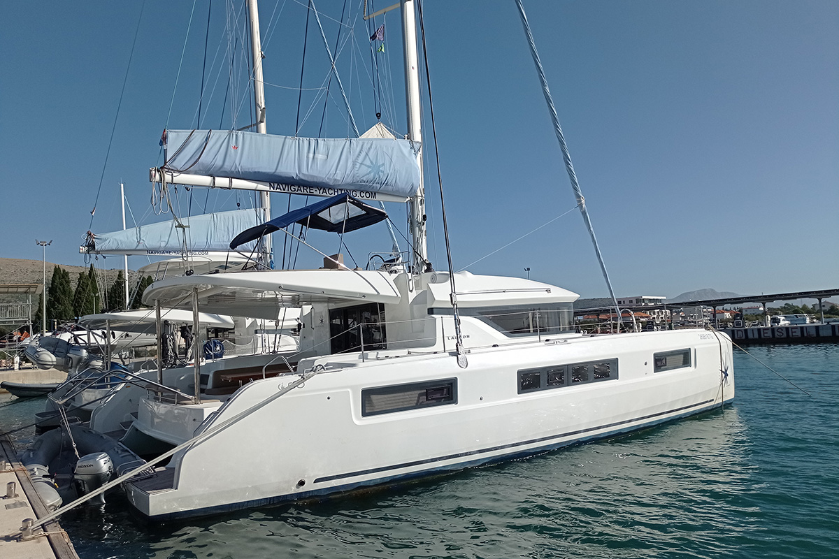 Lagoon 50  Top image