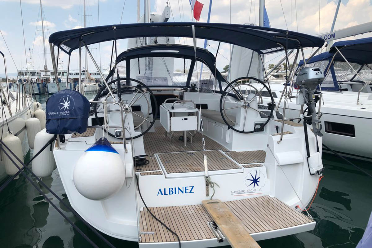 Sun Odyssey 479  Top image