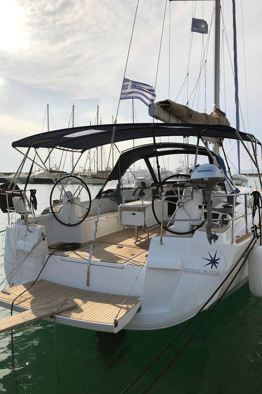 Sun Odyssey 519  Top image