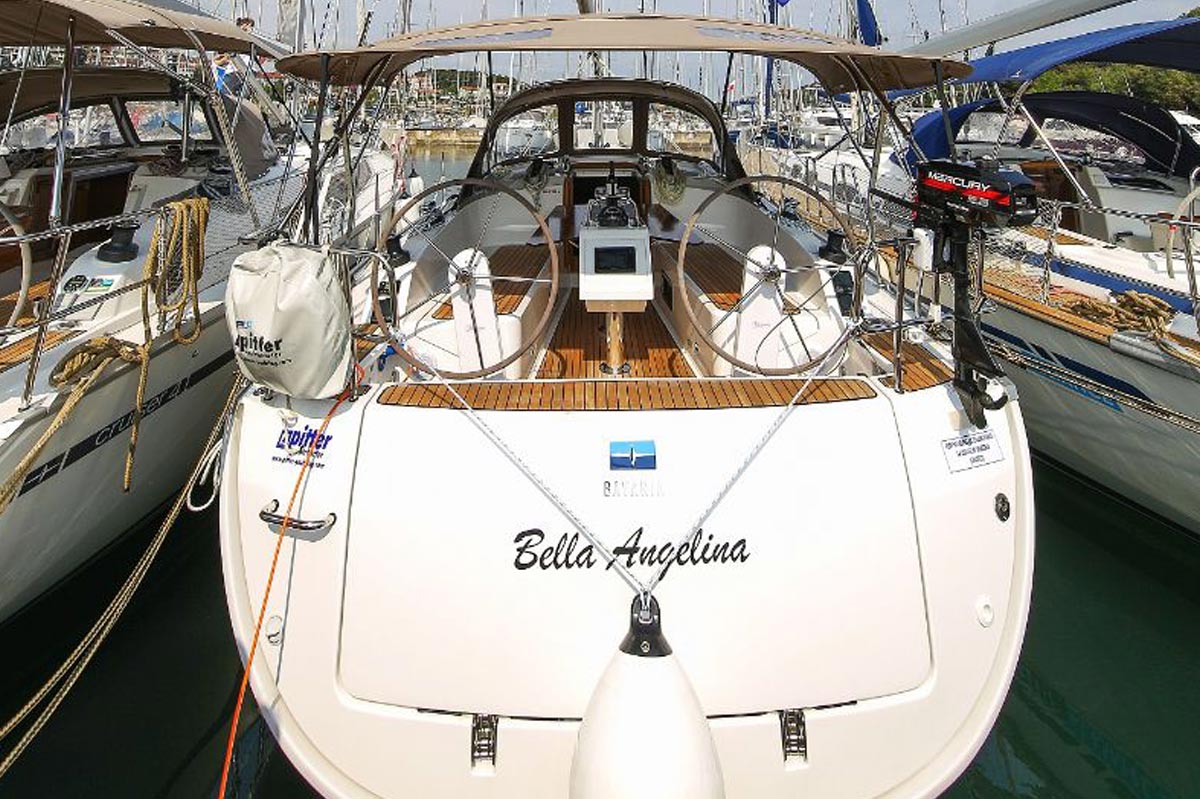 Bavaria Cruiser 37  Top image