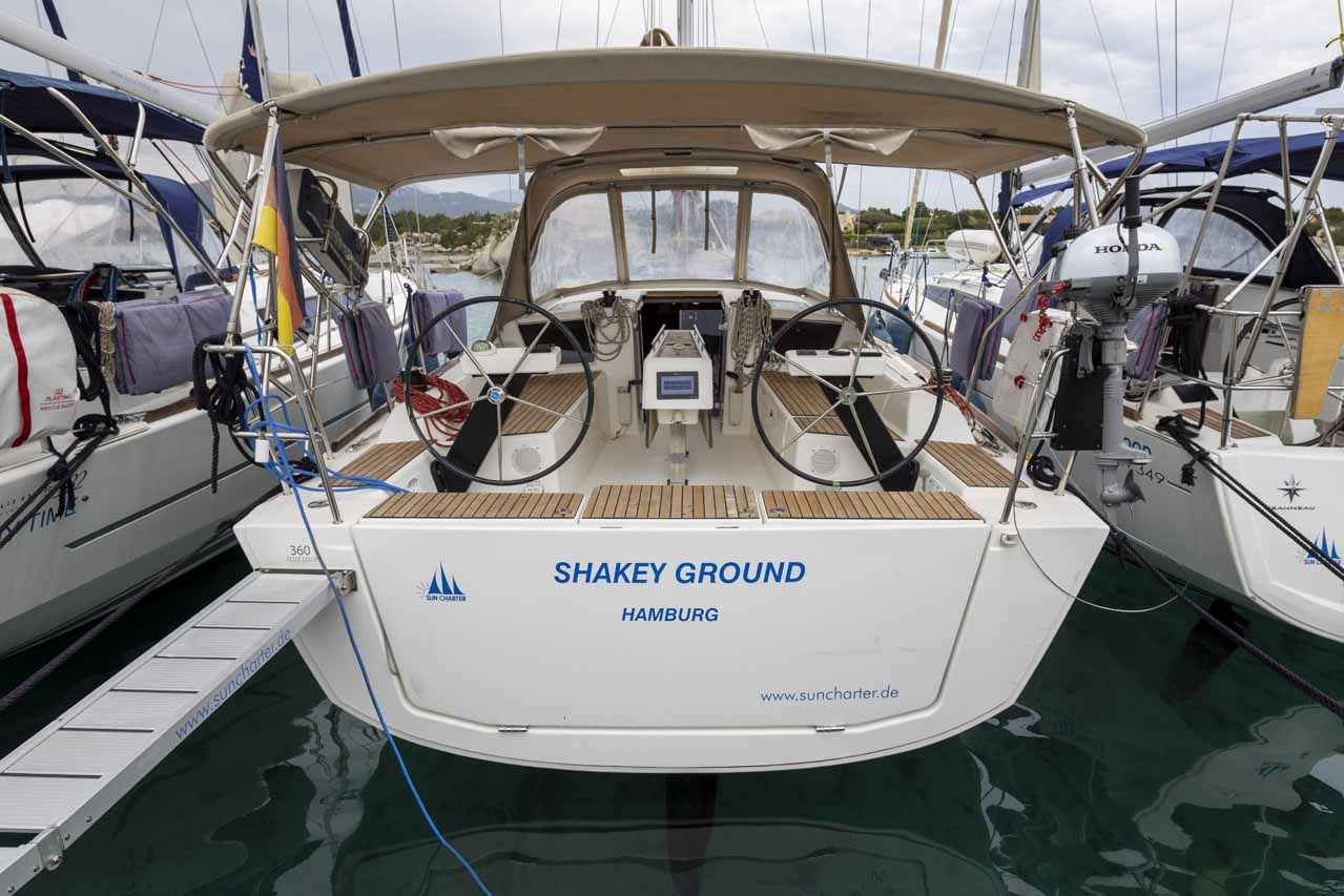 Dufour 360 GL Top image