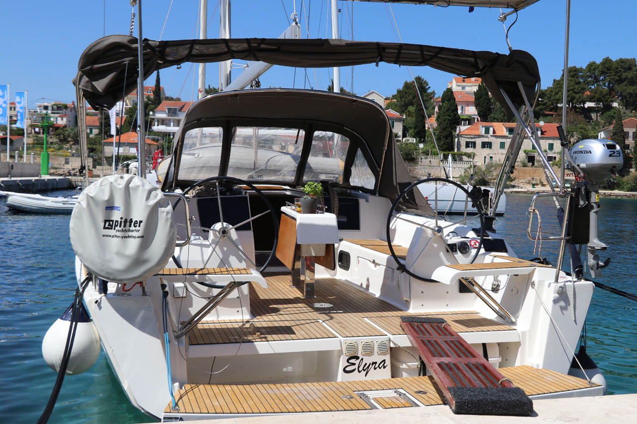 Dufour 382 Grand Large  Top image