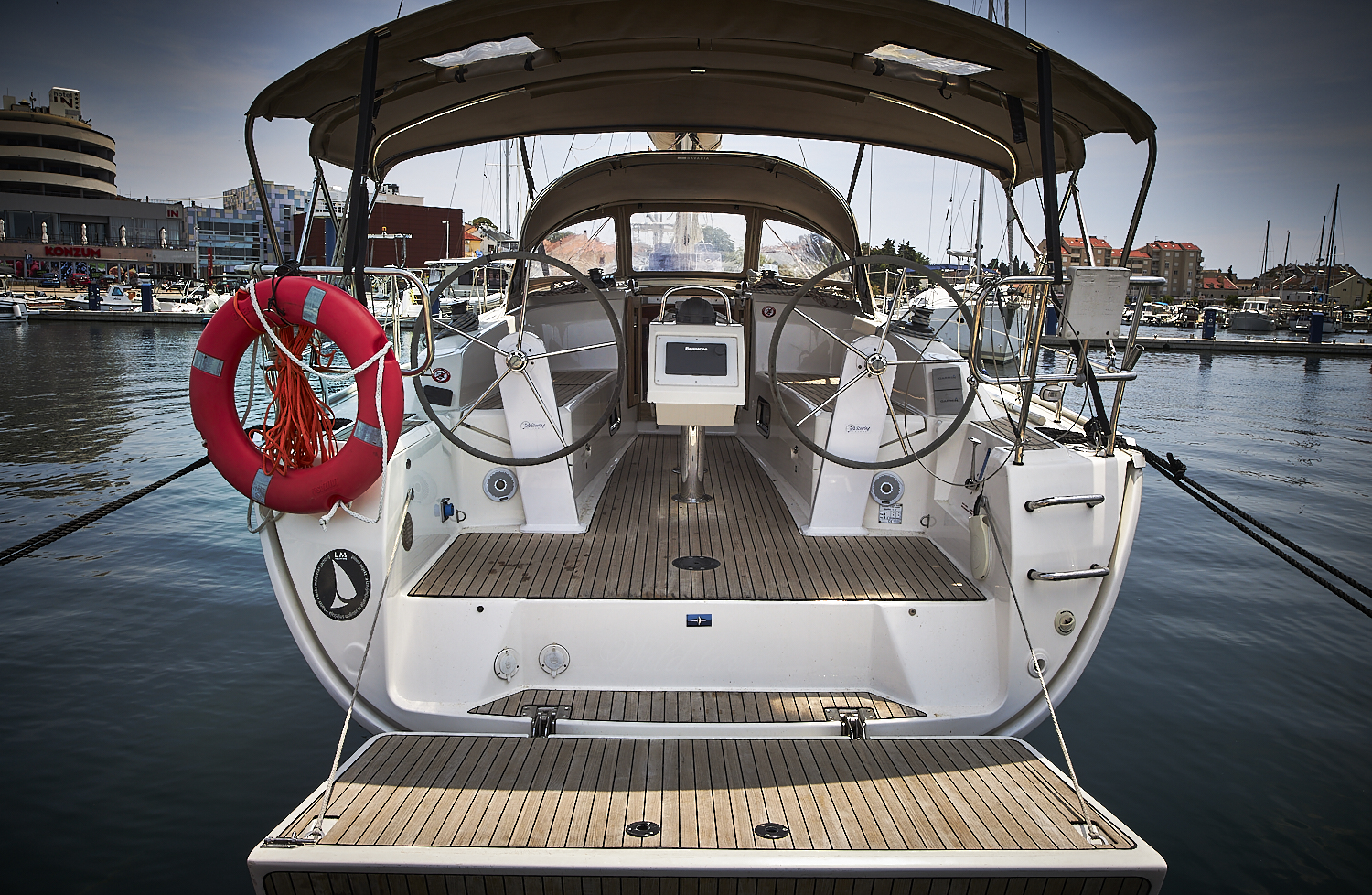 Bavaria Cruiser 34  Top image